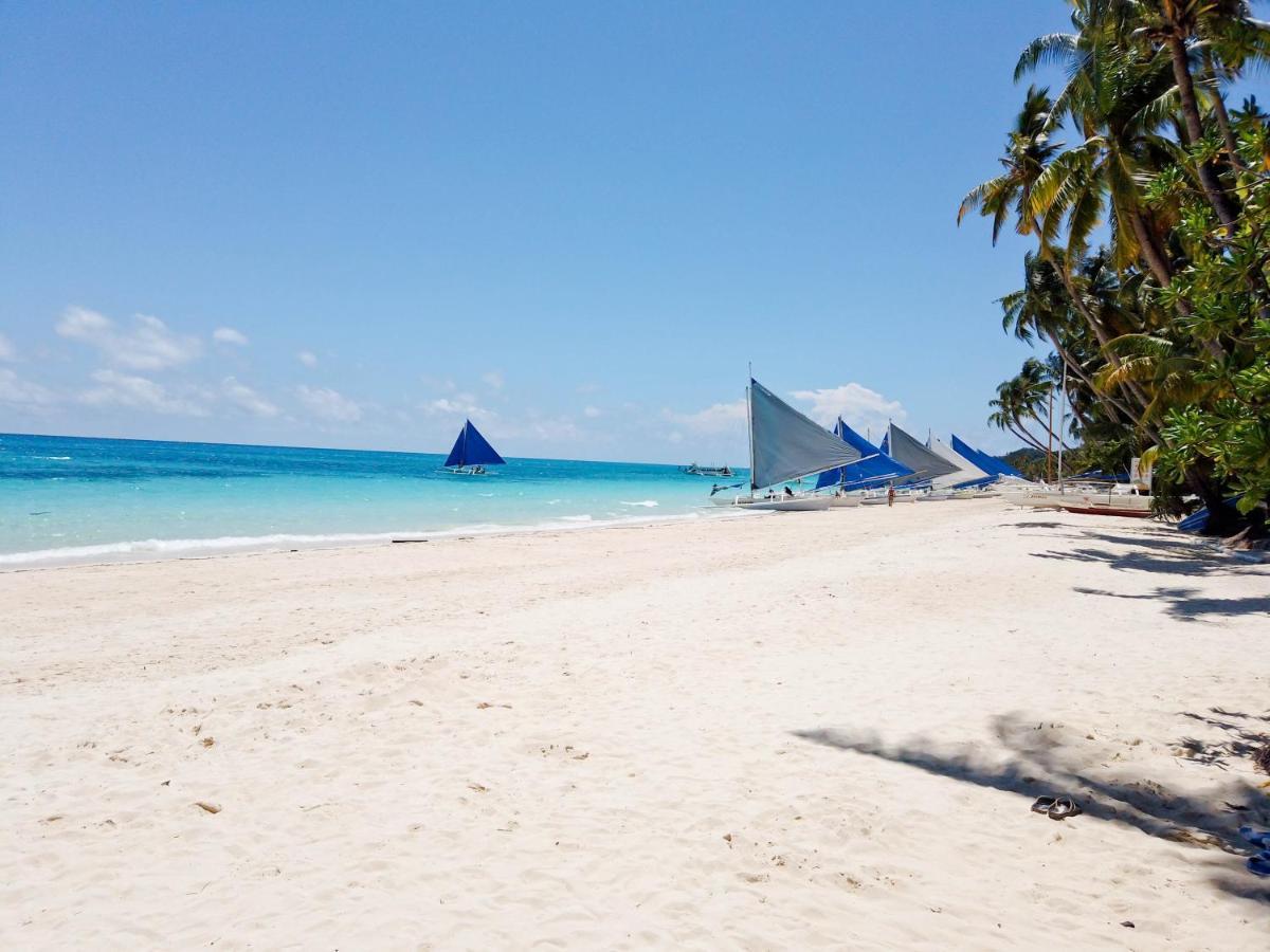 Cocoloco Beach Resort Manoc-Manoc Exteriér fotografie
