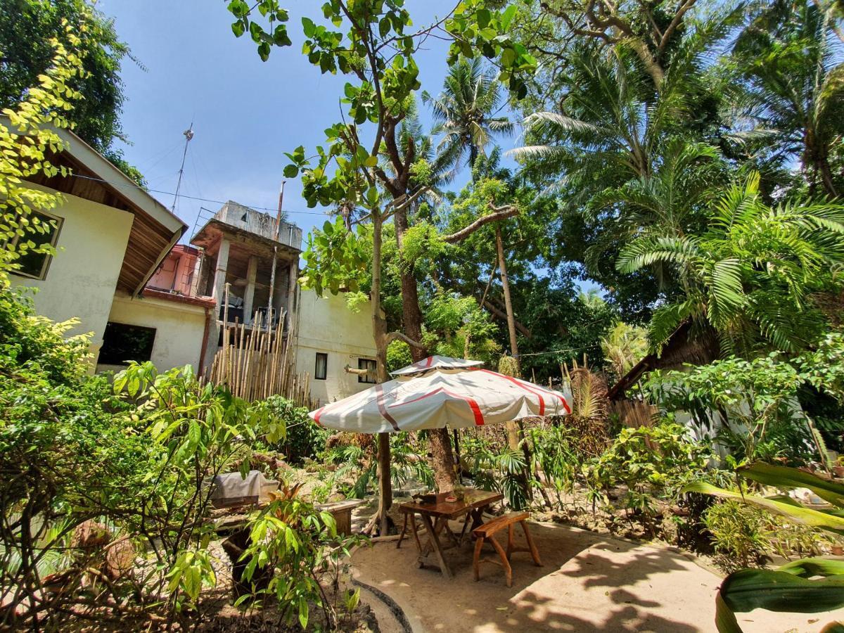 Cocoloco Beach Resort Manoc-Manoc Exteriér fotografie