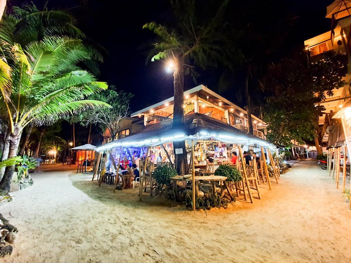 Cocoloco Beach Resort Manoc-Manoc Exteriér fotografie